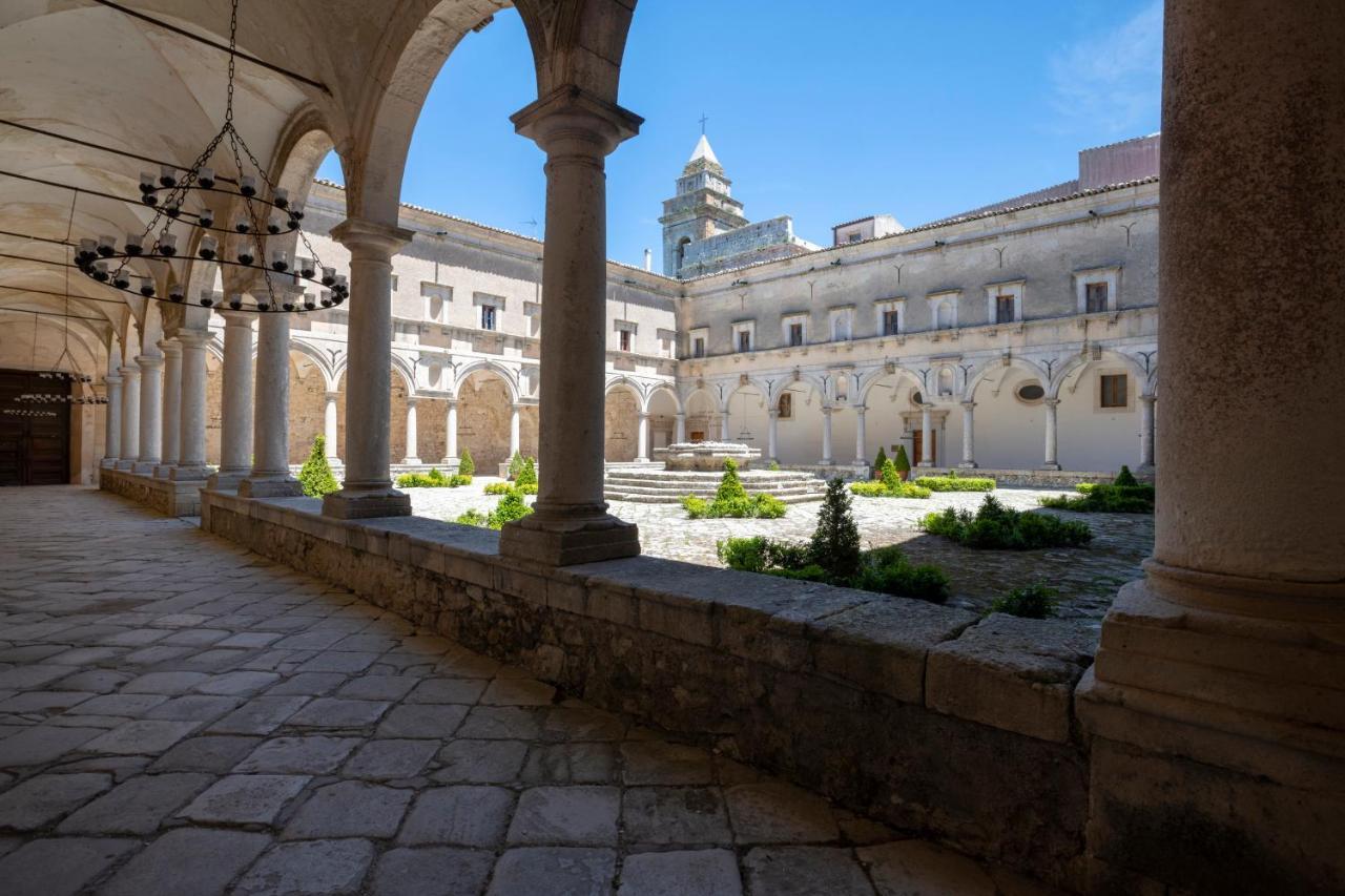 Abbazia Santa Maria Del Bosco Guest House Contessa Entellina Exterior foto