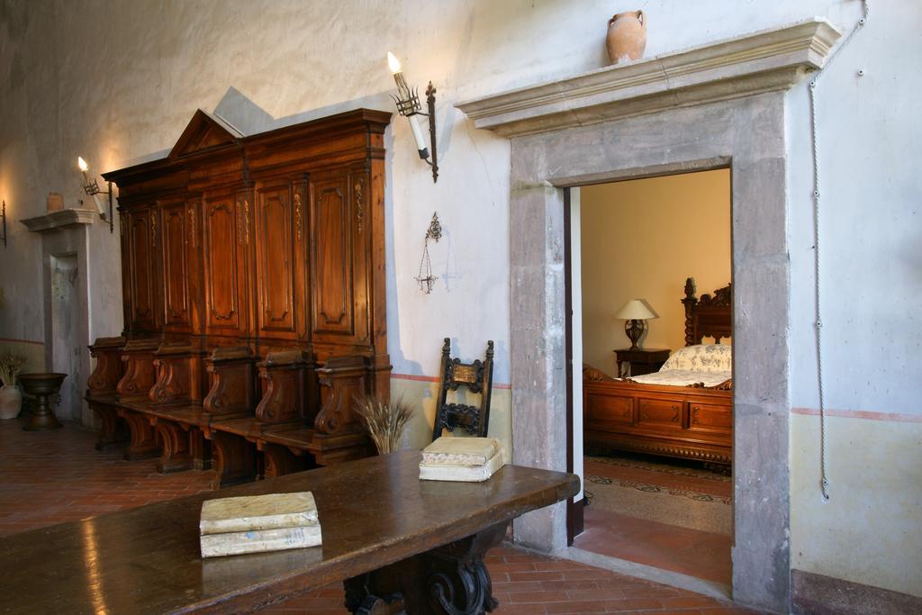 Abbazia Santa Maria Del Bosco Guest House Contessa Entellina Exterior foto