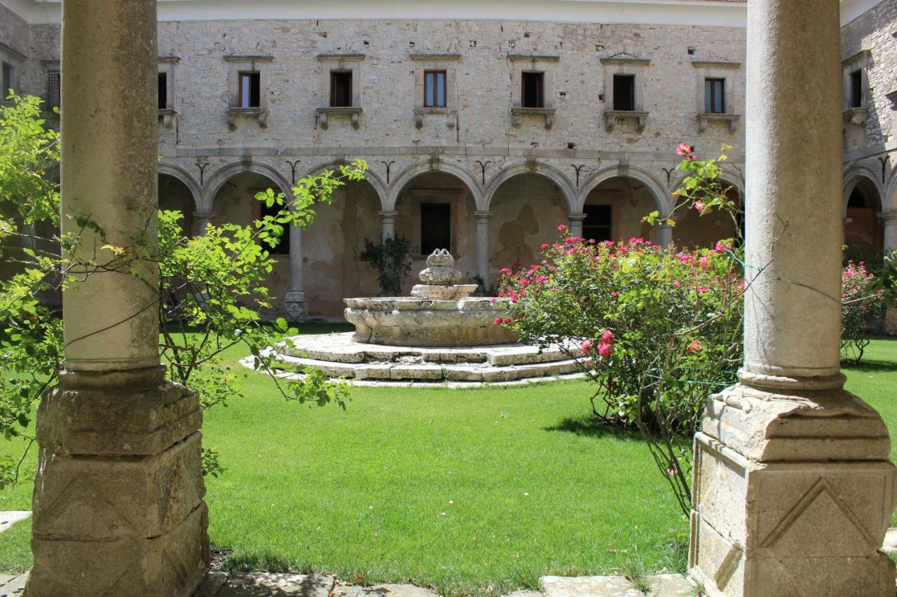 Abbazia Santa Maria Del Bosco Guest House Contessa Entellina Exterior foto