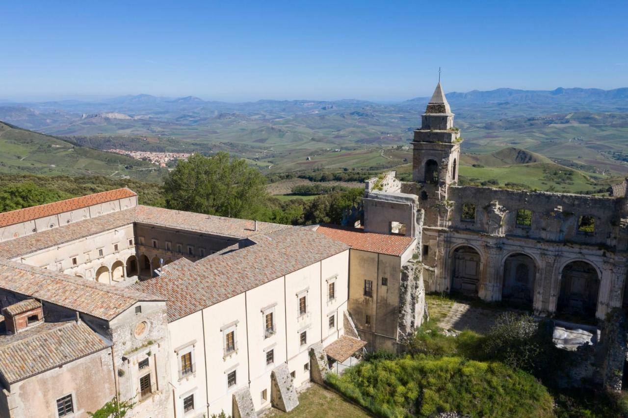 Abbazia Santa Maria Del Bosco Guest House Contessa Entellina Exterior foto
